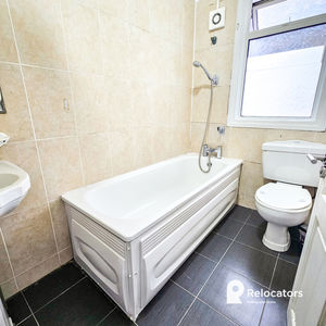BATHROOM- click for photo gallery
